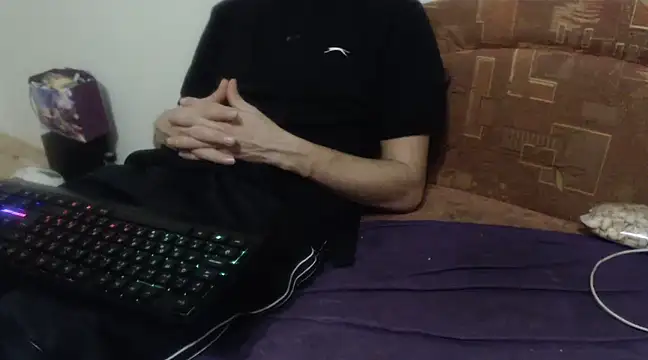 Snapshot of VASKOS178 chatting on 12-12-24, 04:32 VASKOS178 online show from 12-12-24, 04:32