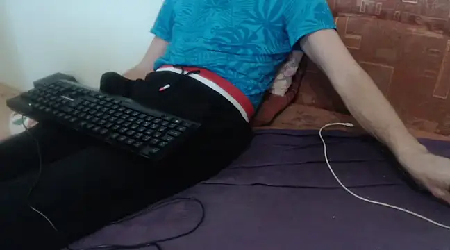 Snapshot of VASKOS178 chatting on 12-19-24, 11:07 VASKOS178 online show from 12-19-24, 11:07