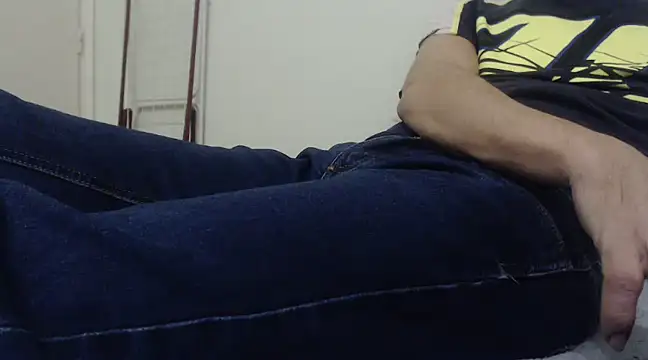 Snapshot of VASKOS178 chatting on 01-01-25, 06:27 VASKOS178 online show from 01-01-25, 06:27