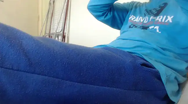 Snapshot of VASKOS178 chatting on 01-21-25, 11:24 VASKOS178 online show from 01-21-25, 11:24