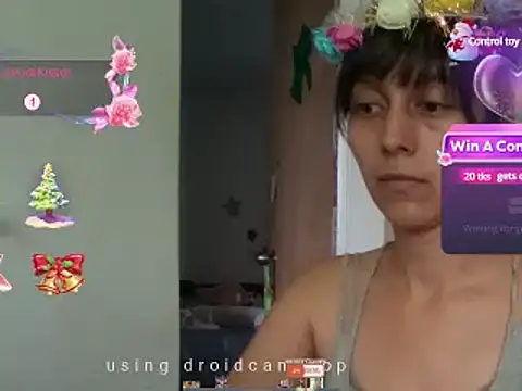 Snapshot of Moon_lunita chatting on 12-18-24, 09:18 Moon lunita online show from 12-18-24, 09:18