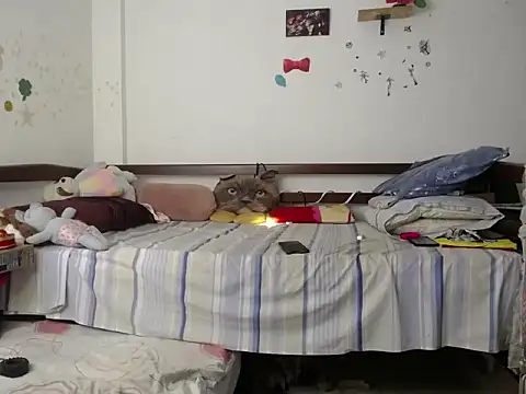 Snapshot of Moon_lunita chatting on 09-25-25, 02:54 Moon lunita online show from 09-25-25, 02:54