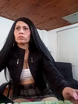 Snapshot of Tania_mature chatting on 10-25-25, 05:40 Tania mature online show from 10-25-25, 05:40