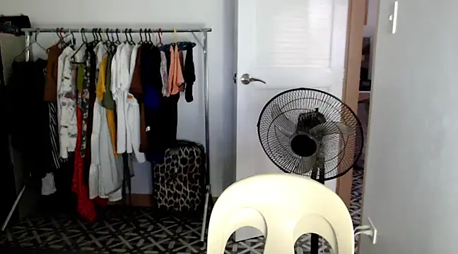 urqueendominant online show from 01-21-25, 03:59