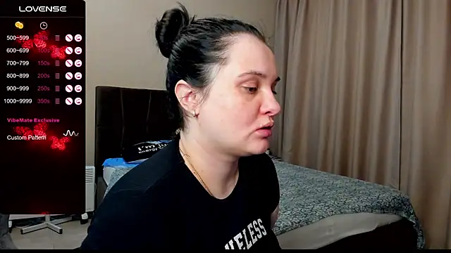 AlanaBrox online show from 10-15-25, 12:22