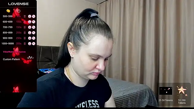 AlanaBrox online show from 12-20-25, 03:24