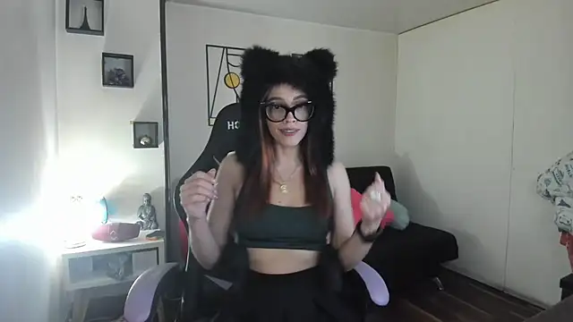 kay marie online show from 10-19-25, 09:26