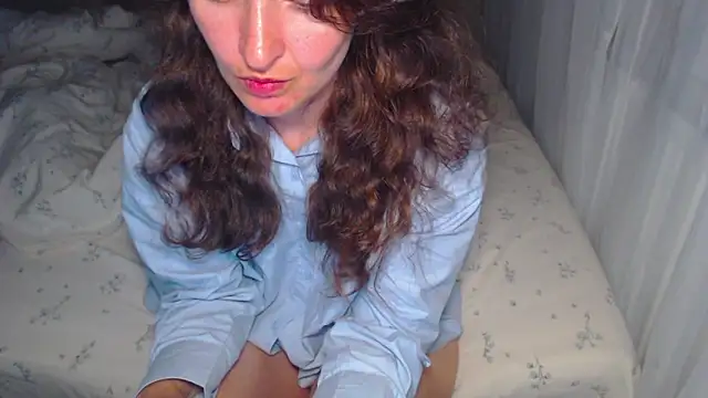 LoraPreston online show from 06-20-26, 08:33