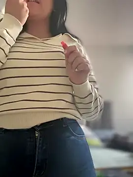 Alyaa s online show from 10-13-25, 08:31