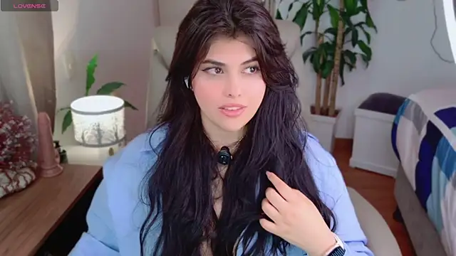 Alyaa s online show from 06-07-26, 01:48