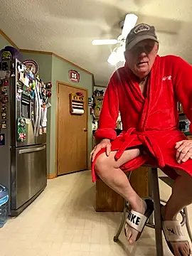 Snapshot of mailmanmark chatting on 01-16-26, 04:22 mailmanmark online show from 01-16-26, 04:22