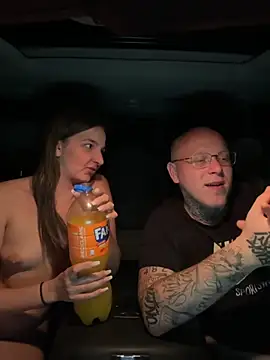 Snapshot of DoriDeluxe66 chatting on 09-21-25, 07:37 DoriDeluxe66 online show from 09-21-25, 07:37