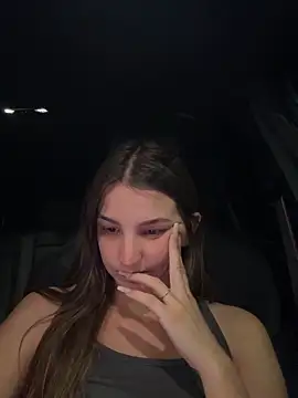 Snapshot of DoriDeluxe66 chatting on 10-05-25, 08:07 DoriDeluxe66 online show from 10-05-25, 08:07