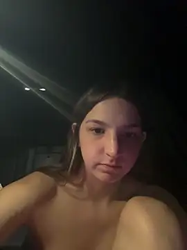 Snapshot of DoriDeluxe66 chatting on 10-07-25, 09:45 DoriDeluxe66 online show from 10-07-25, 09:45