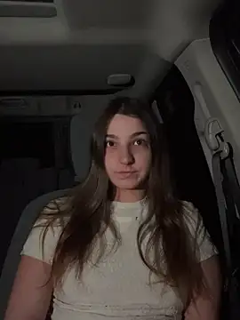 Snapshot of DoriDeluxe66 chatting on 10-11-25, 09:57 DoriDeluxe66 online show from 10-11-25, 09:57