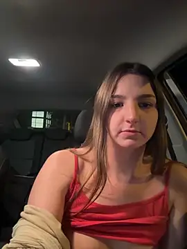 Snapshot of DoriDeluxe66 chatting on 10-24-25, 10:17 DoriDeluxe66 online show from 10-24-25, 10:17