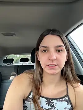 Snapshot of DoriDeluxe66 chatting on 10-29-25, 10:39 DoriDeluxe66 online show from 10-29-25, 10:39