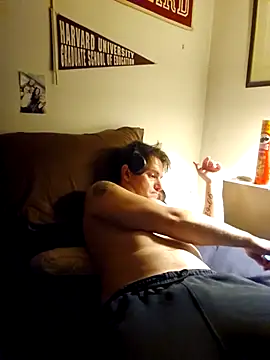 Snapshot of Sitka_86 chatting on 02-16-26, 10:44 Sitka 86 online show from 02-16-26, 10:44