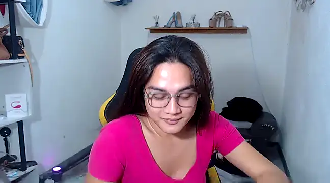 MarieLoveGlamorous online show from 02-24-25, 12:30