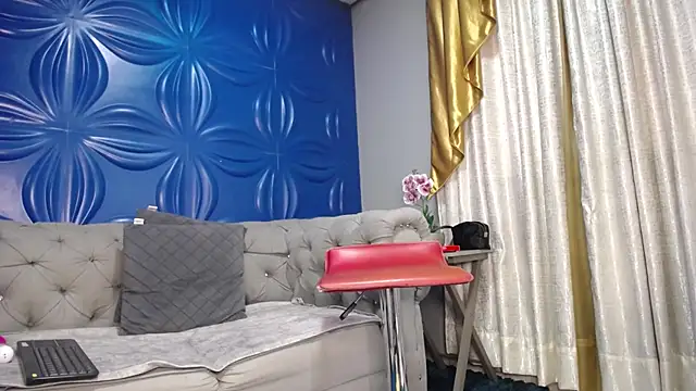 JolieDuvalle online show from 10-13-25, 12:38