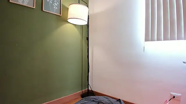 Snapshot of karlye_5 chatting on 10-16-25, 03:57 karlye 5 online show from 10-16-25, 03:57