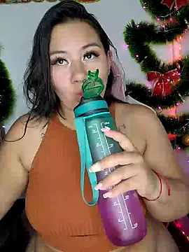 ValerieDiiamond online show from 12-17-24, 04:56