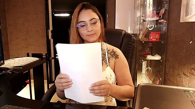 Emiily W online show from 10-21-25, 11:11