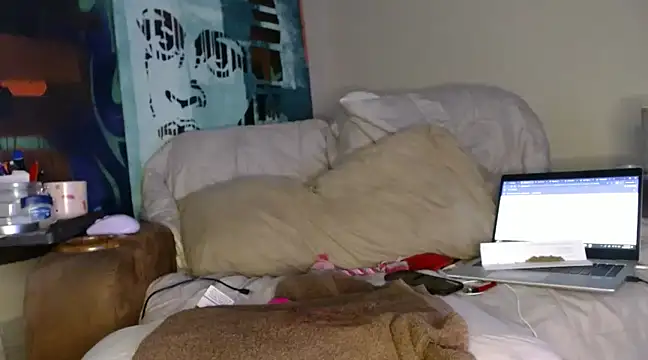 EmpressSunshine online show from 12-15-24, 06:18