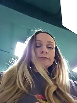 Bondgirl 013 online show from 02-25-26, 06:17