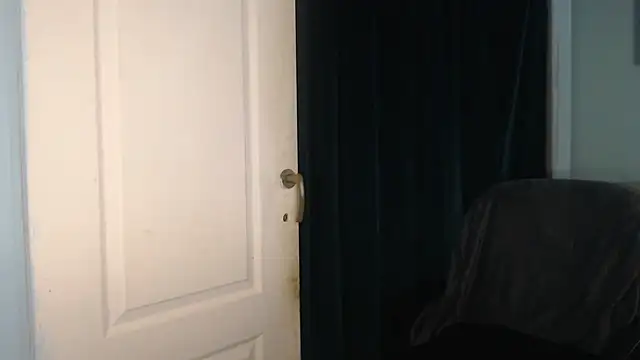 ryhhnnagold99 online show from 08-05-26, 11:57