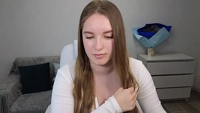 EvaMaddison online show from 01-08-25, 03:17