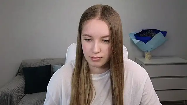 EvaMaddison online show from 01-15-25, 05:50