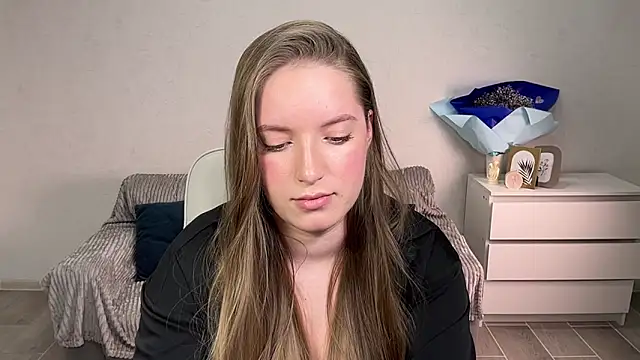 EvaMaddison online show from 09-12-25, 07:47