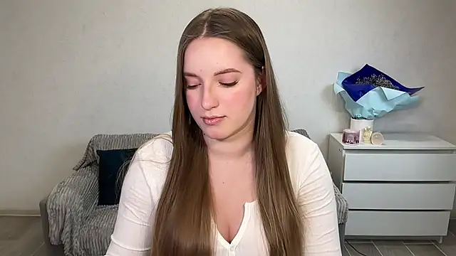 EvaMaddison online show from 02-06-26, 06:00