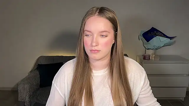 Snapshot of EvaMaddison chatting on 03-02-26, 05:31 EvaMaddison online show from 03-02-26, 05:31