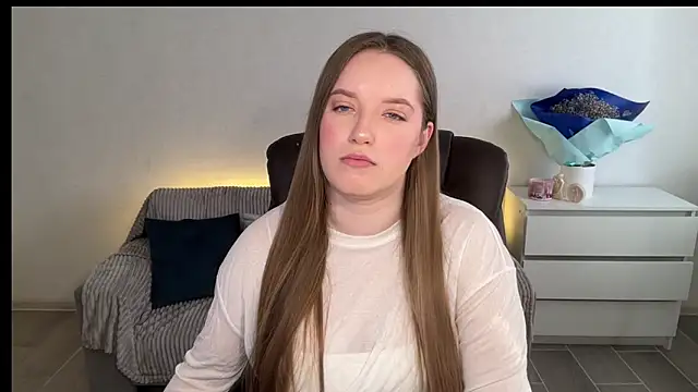 Snapshot of EvaMaddison chatting on 03-22-26, 06:17 EvaMaddison online show from 03-22-26, 06:17