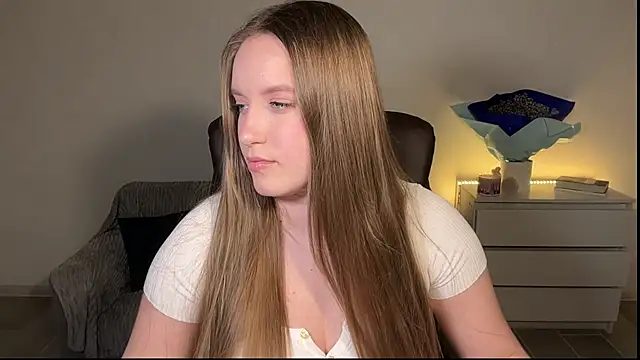 EvaMaddison online show from 05-09-26, 08:47