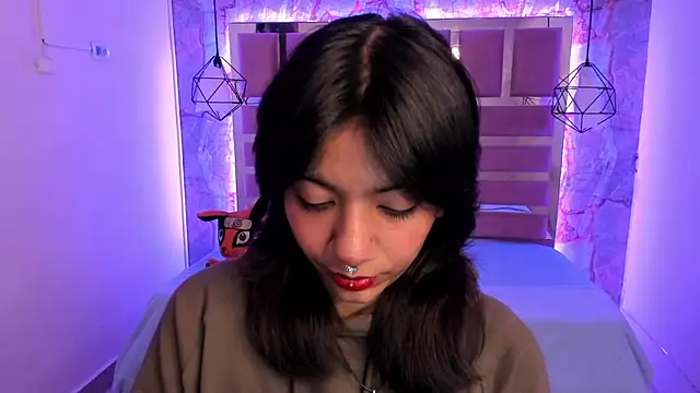 Snapshot of Nami_usagi chatting on 12-11-24, 12:02 Nami usagi online show from 12-11-24, 12:02