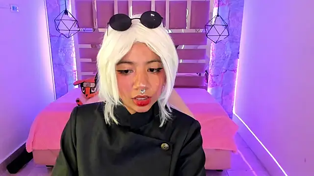 Snapshot of Nami_usagi chatting on 01-17-25, 03:32 Nami usagi online show from 01-17-25, 03:32