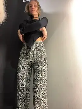 Feral berry 8133 online show from 12-09-24, 10:54