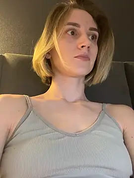 Feral berry 8133 online show from 03-03-25, 06:26