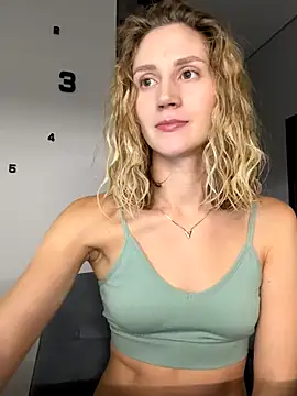 Feral berry 8133 online show from 09-19-25, 07:47