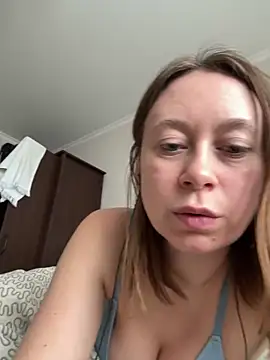 Snapshot of BrookeEvans chatting on 03-05-25, 10:11 BrookeEvans online show from 03-05-25, 10:11