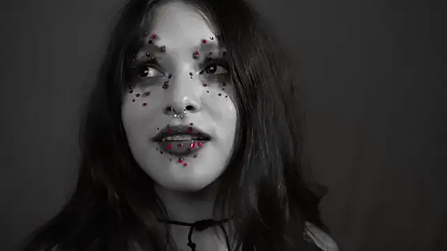 HannaMoom online show from 10-25-25, 11:32