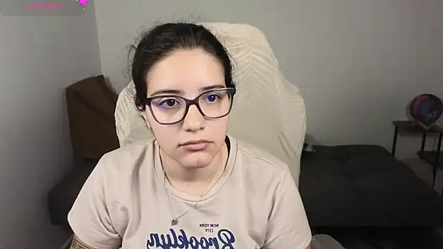 blue  moon  online show from 11-01-25, 03:08