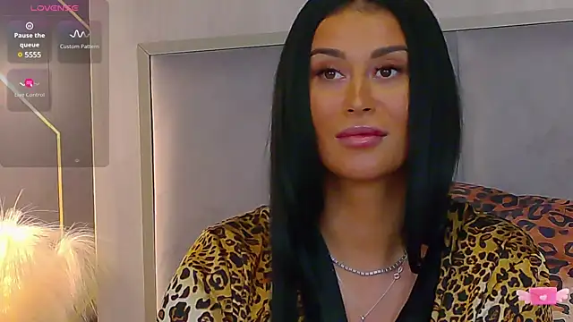 EmyLaveau online show from 01-14-25, 10:06