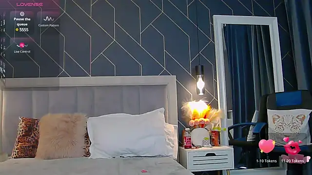 EmyLaveau online show from 01-31-25, 06:13