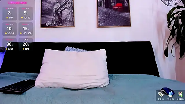 Snapshot of Sweet_Alessandre chatting on 01-08-25, 08:50 Sweet Alessandre online show from 01-08-25, 08:50