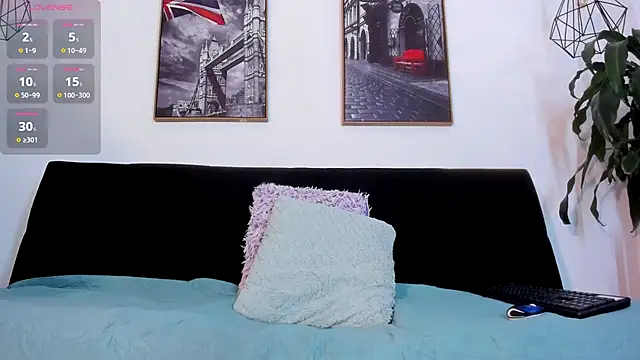 Snapshot of Sweet_Alessandre chatting on 02-05-25, 07:53 Sweet Alessandre online show from 02-05-25, 07:53