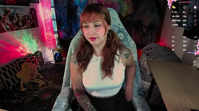 Snapshot of emma_luna59 chatting on 02-25-26, 12:37 emma luna59 online show from 02-25-26, 12:37